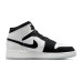 Air Jordan 1 Mid SE